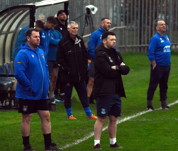 Both camps feeling the tension at the dug out